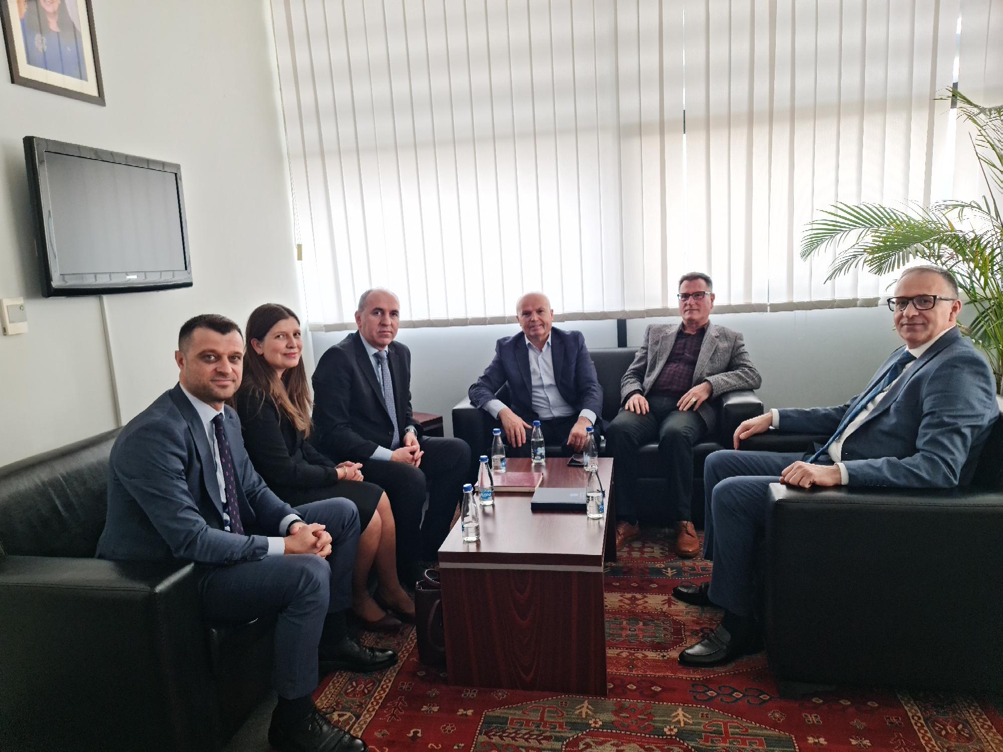Kryetari Rexhepi takoi përfaqësues të KPMSHCK-së