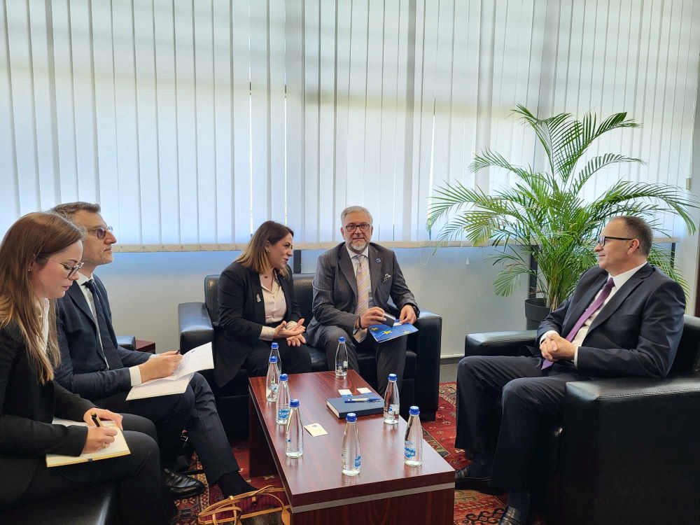 Kryetari Rexhepi diskuton me shefin e EULEX-it Barbano, për hapat e gjyqësorit në tejkalimin e sfidave aktuale